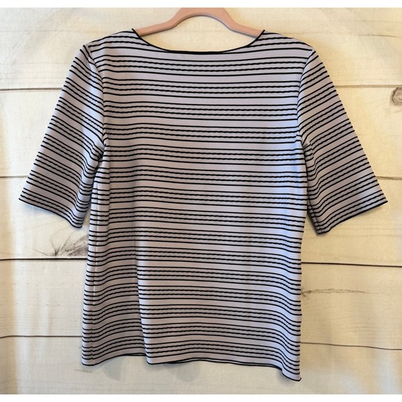 Armani Collezioni Women's Black White Stripe Knit Top Size 12 - Picture 2 of 5